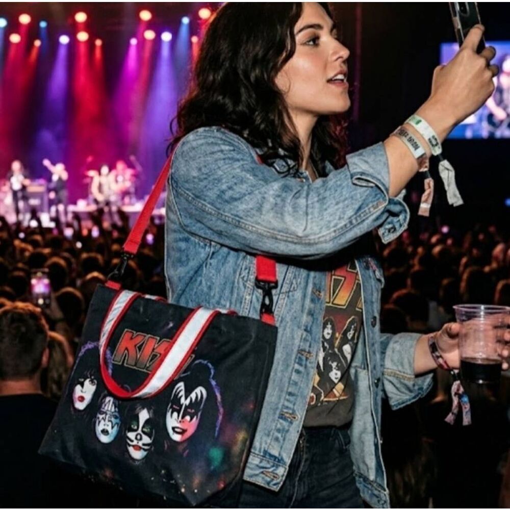 KISSโPainted Faces Tote/Messenger Bag New